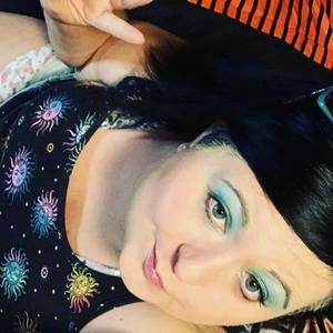 Meet your Posher, Janelle